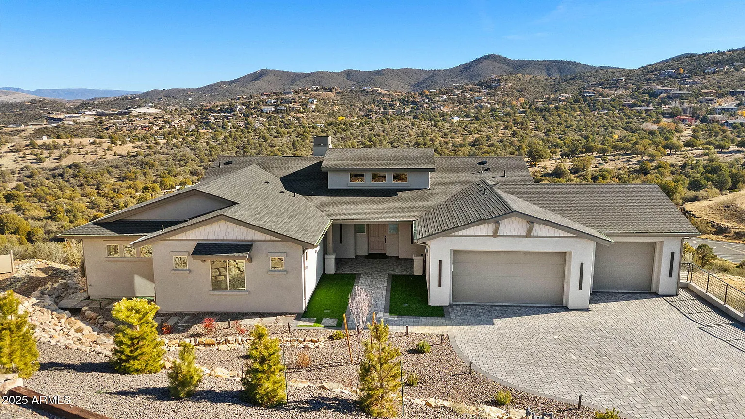 Custom home built by AZ Builders in the hills outside Prescott, Arizona